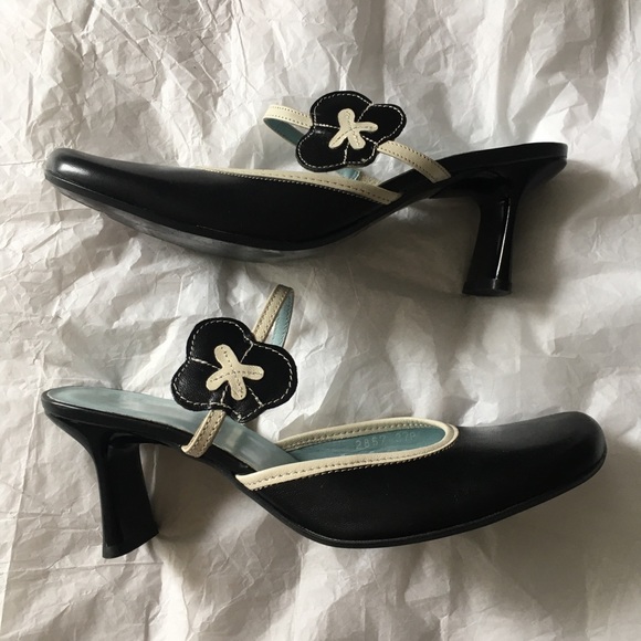 M.C. & Power | Vintage 90s Mules - Picture 4 of 9